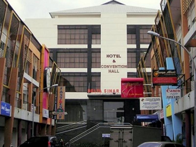 Hotel Delta Sinar Mayang Sidoarjo Exteriör bild
